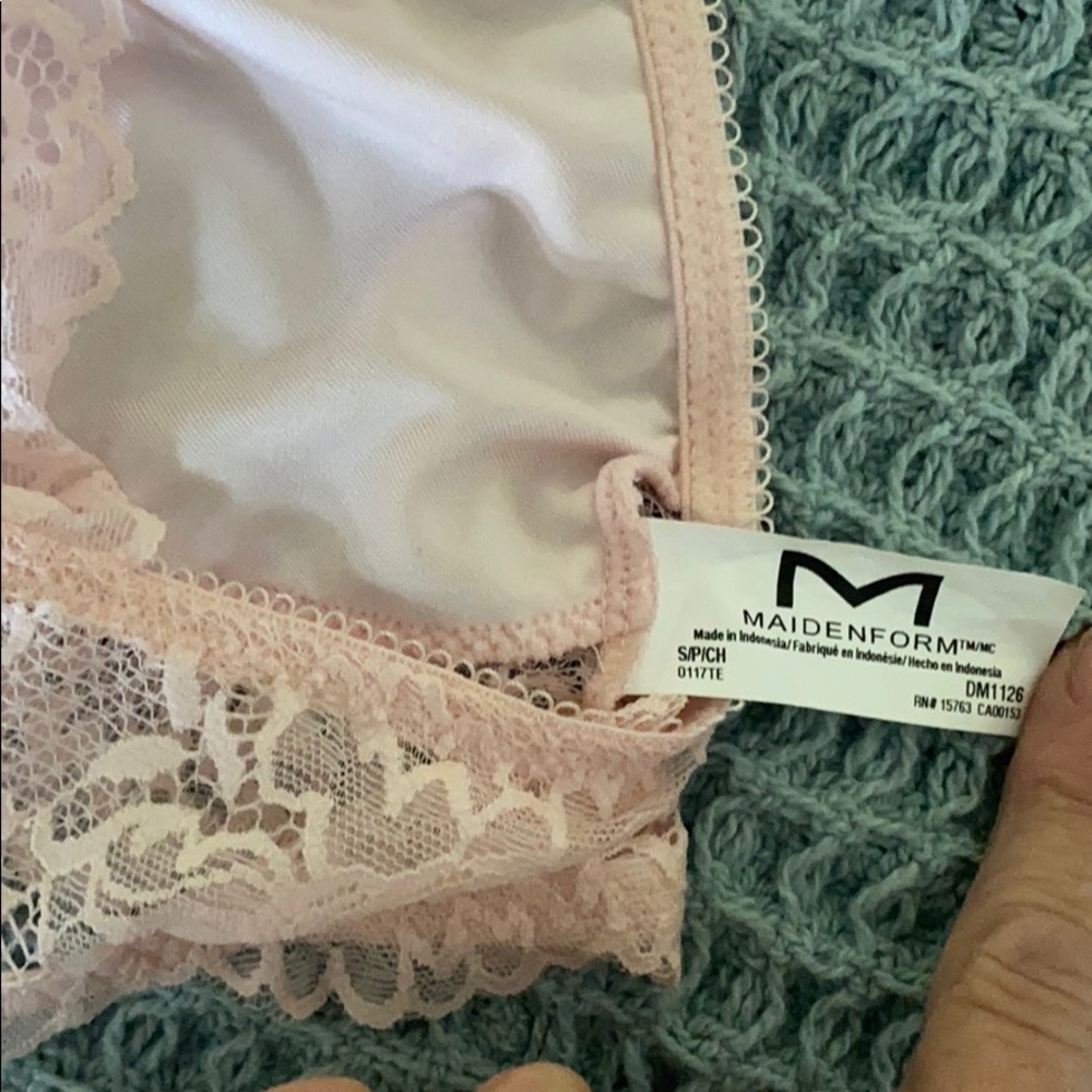 COPY - Maidenform 2 pack SMALL bralettes - Picture 3 of 4